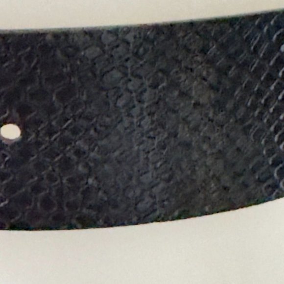 Women’s Belt Glossy Black Snake Embossed PU/Bonded Leather Size M - Picture 7 of 8